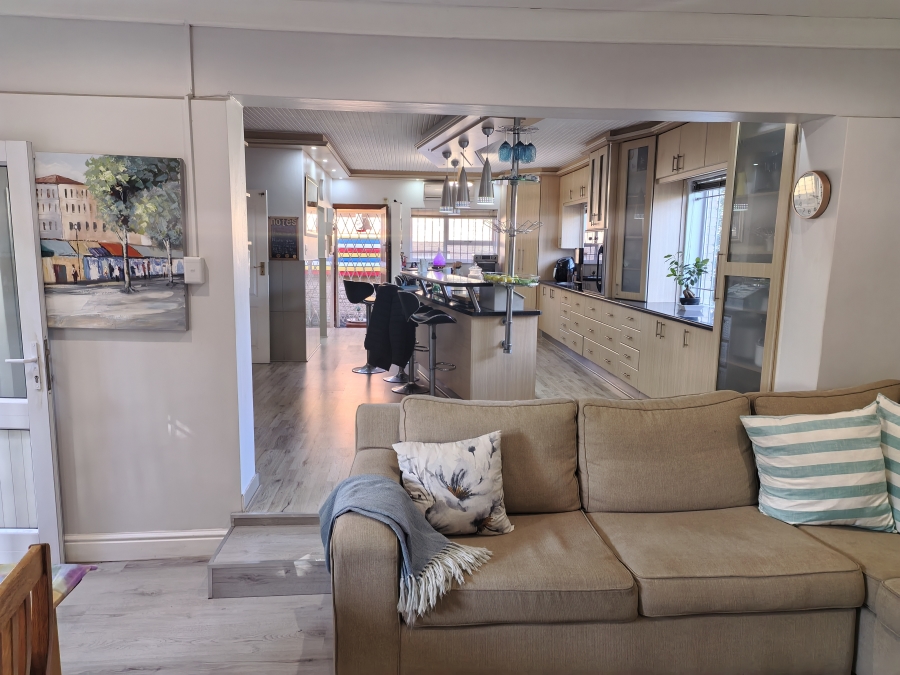 4 Bedroom Property for Sale in Azalea Park Eastern Cape